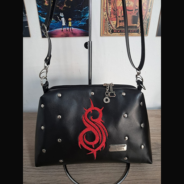 Bolsa Slipknot com rebites